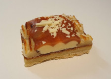 Rabarbersnitter m/creme